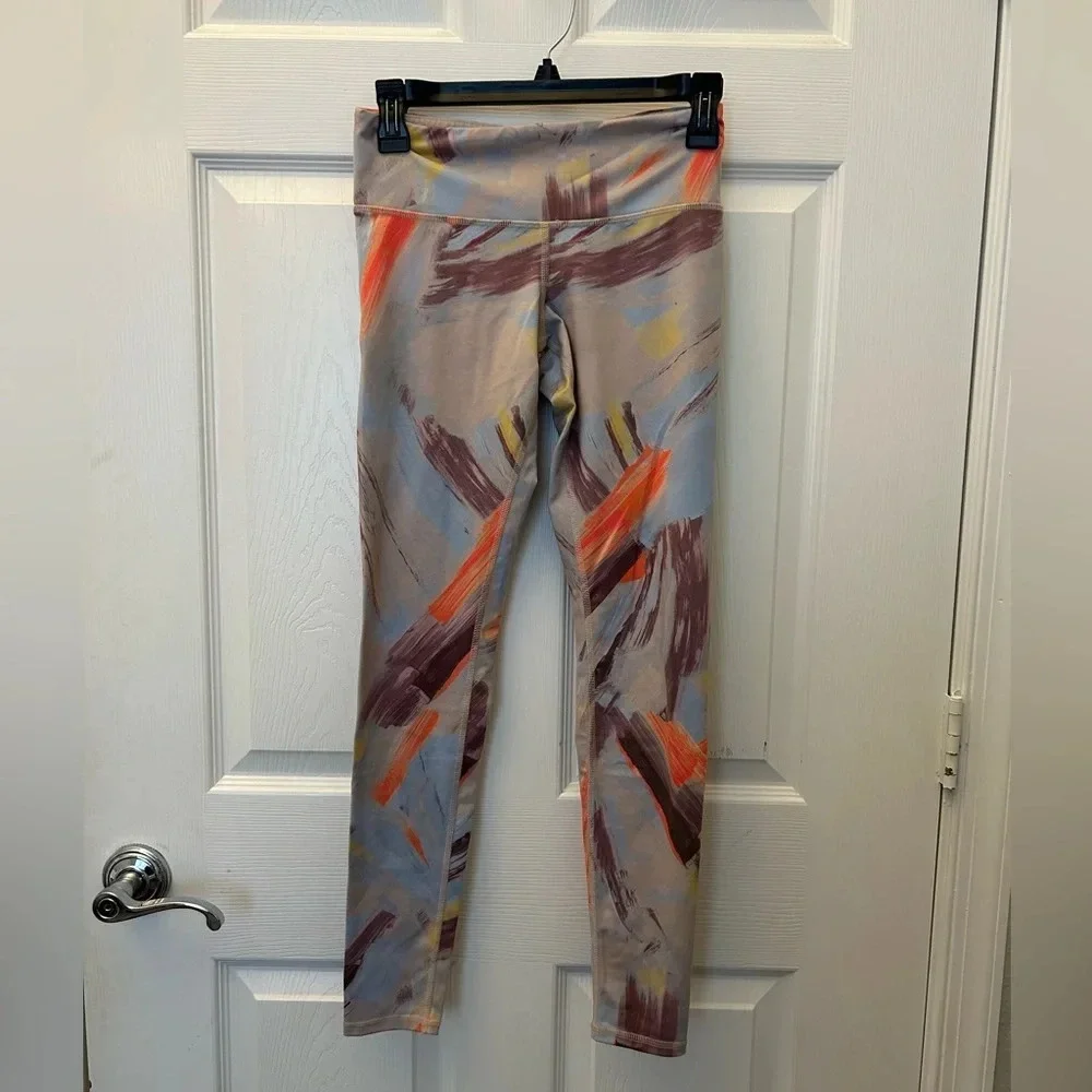 . Alo Yoga Airbrush Legging in Modernist Multi color small